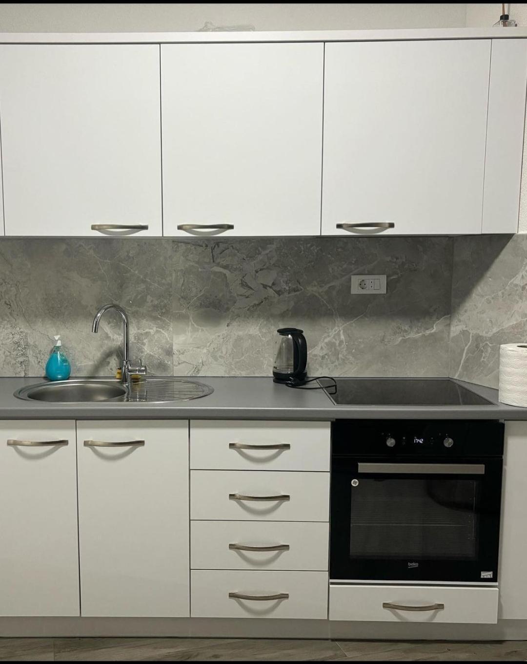 Hotel Inn Prizren Quarto foto